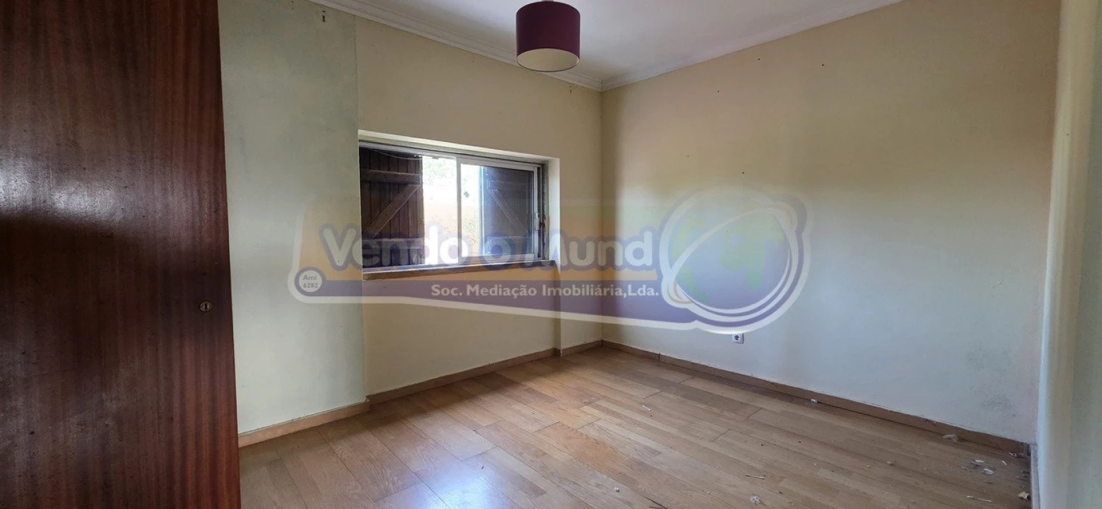 Moradia T5 para Venda em Charneca de Caparica e Sobreda Foto 15