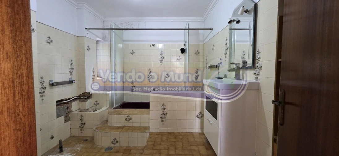 Moradia T5 para Venda em Charneca de Caparica e Sobreda Foto 13