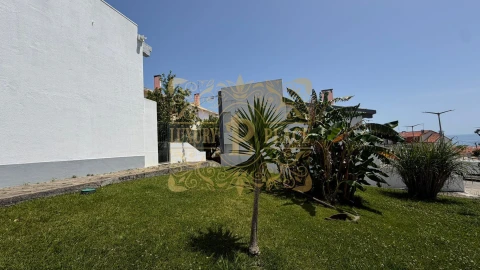 Moradia T3 para Venda em Sesimbra (Santiago)