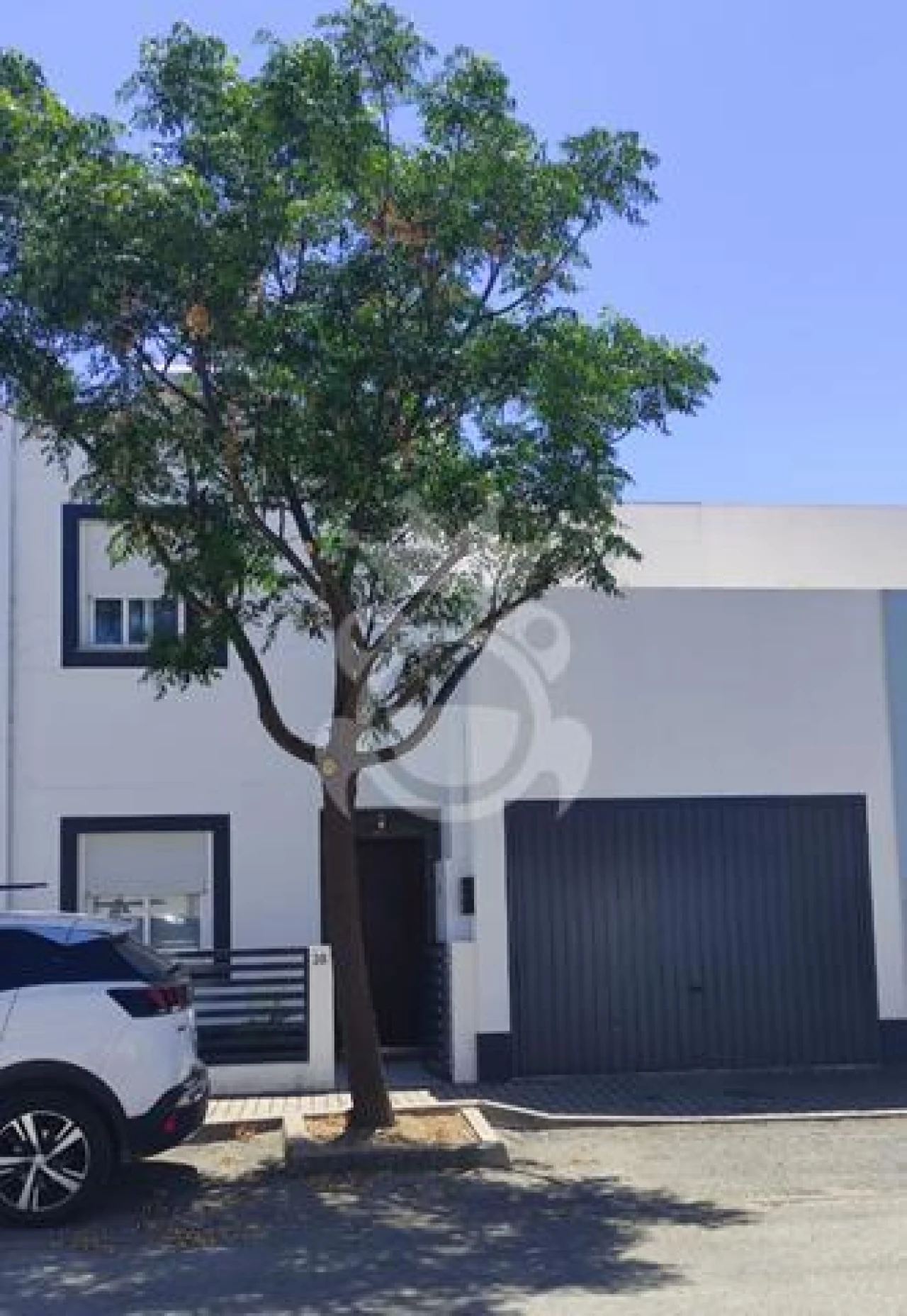 Moradia T4 para Venda em Corval Foto 2