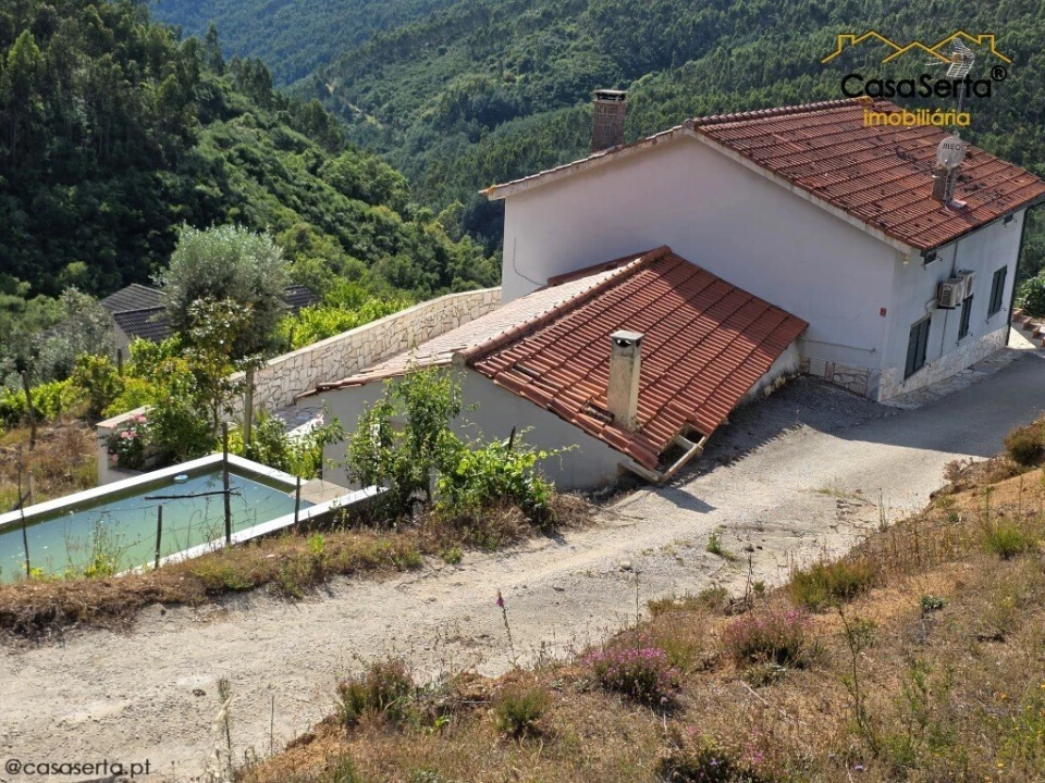 Moradia T5 para Venda em Cernache do Bonjardim, Nesperal e Palhais Foto 2