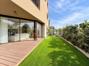 Apartamento T1 para Venda em Arcozelo