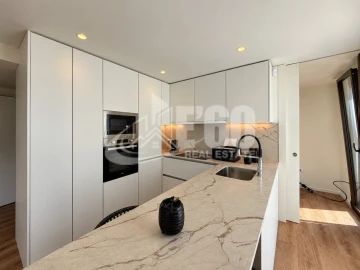 Apartamento T1 para Venda em Arcozelo