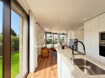 Apartamento T1 para Venda em Arcozelo