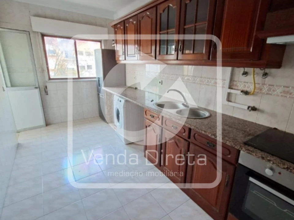 Apartamento T3 para Venda em Montijo e Afonsoeiro Foto 2