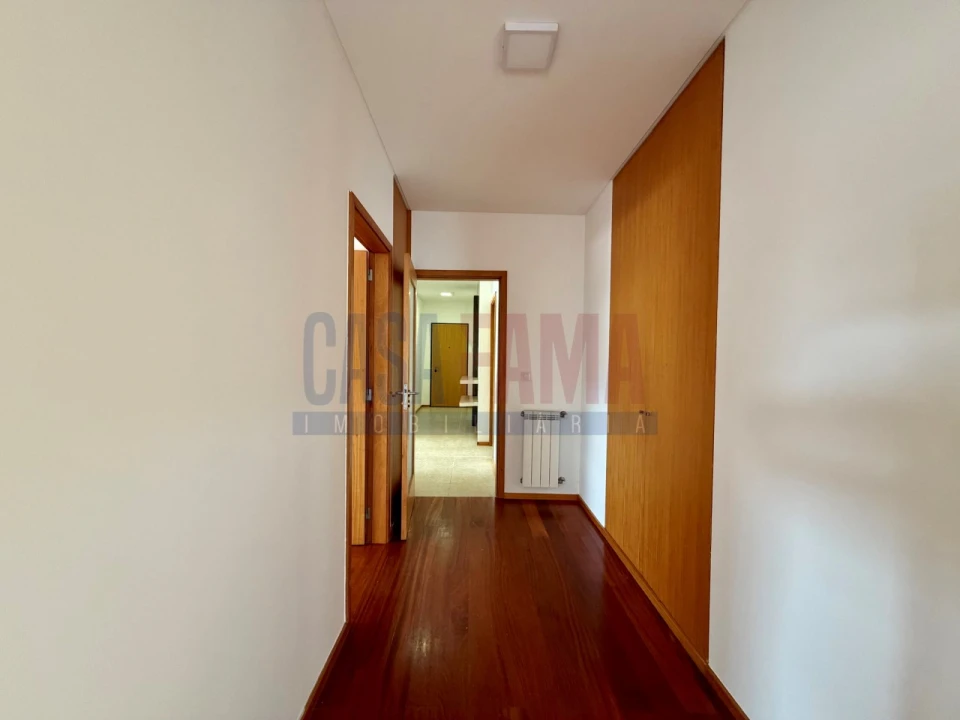 Apartamento T2 para Venda em Ribeirão Foto 8