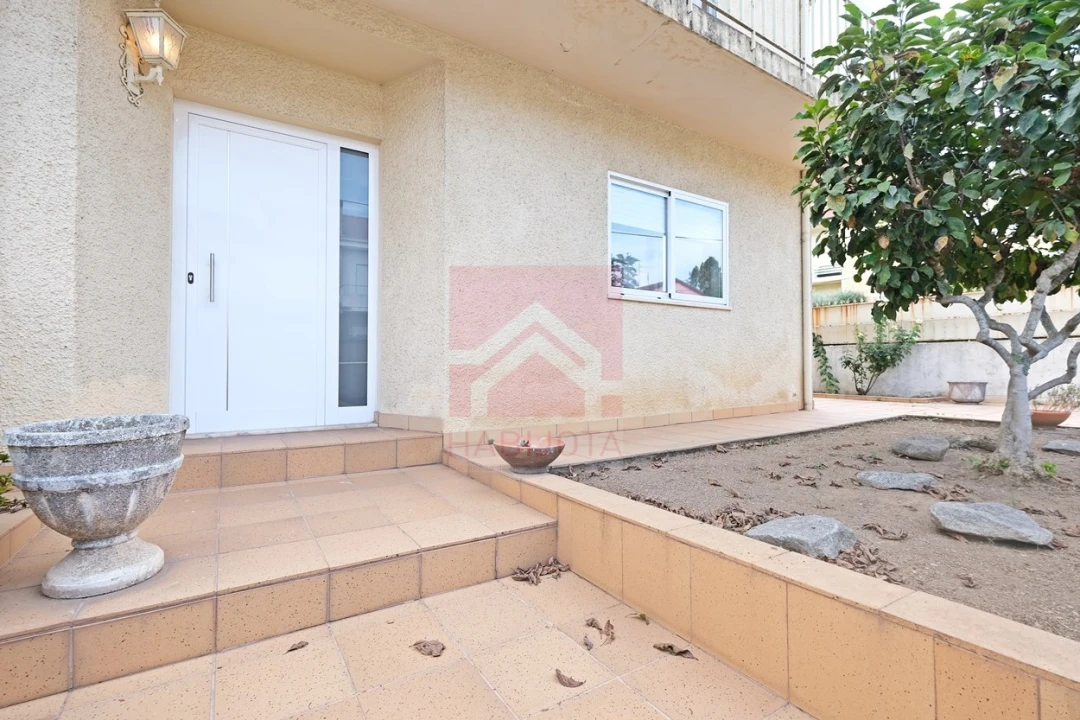 Moradia T4 para Venda em Valongo Foto 22