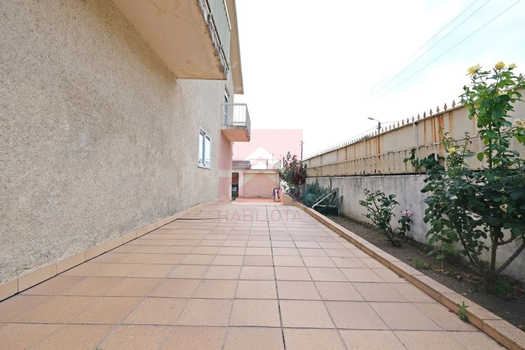 Moradia T4 para Venda em Valongo Foto 23