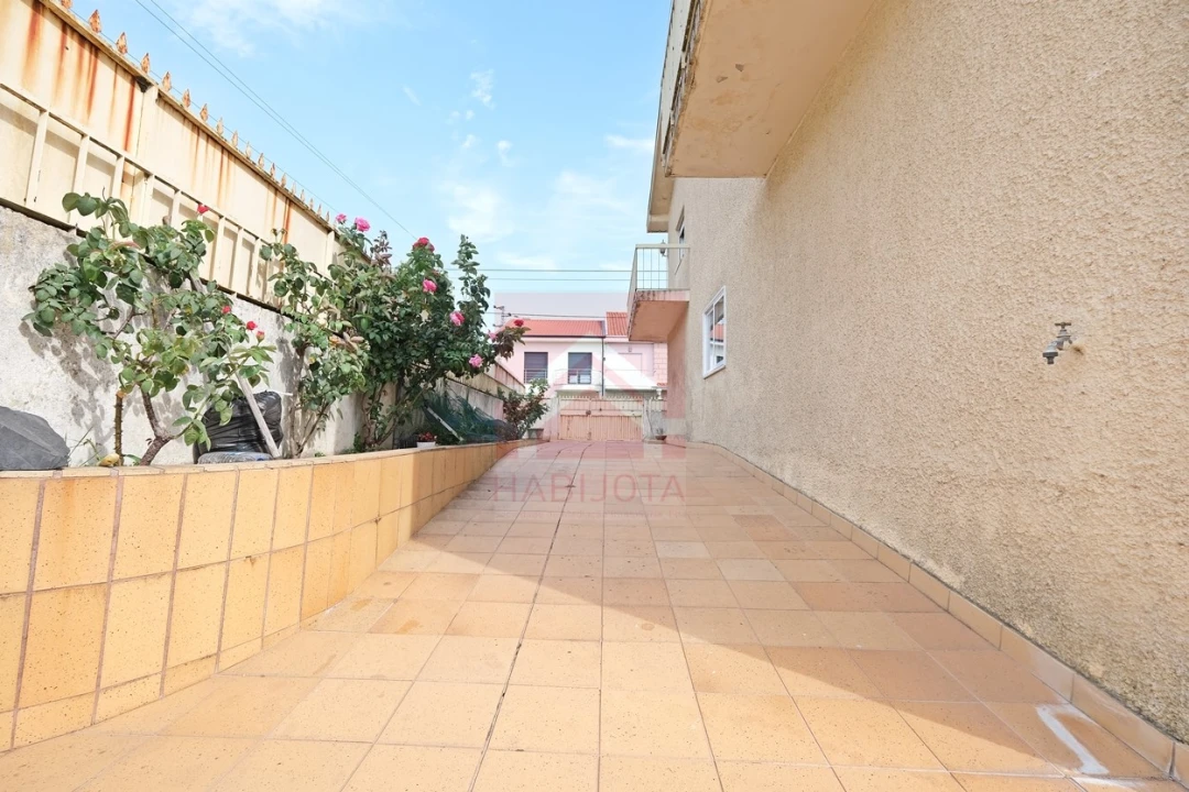Moradia T4 para Venda em Valongo Foto 27