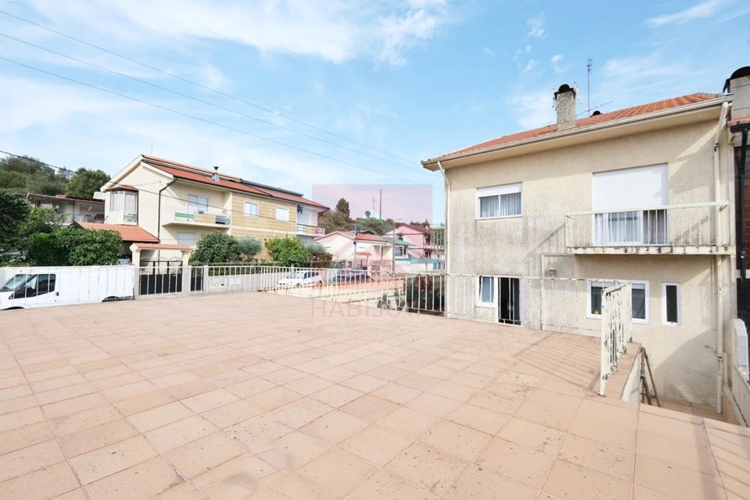Moradia T4 para Venda em Valongo Foto 29
