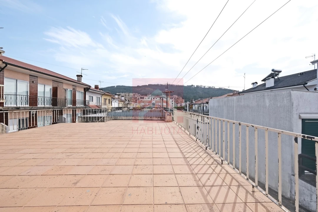 Moradia T4 para Venda em Valongo Foto 31
