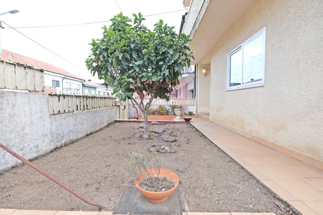 Moradia T4 para Venda em Valongo Foto 33