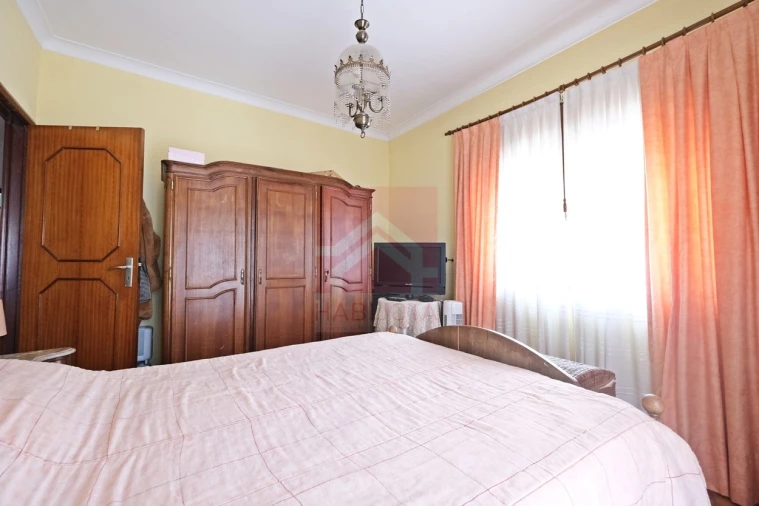 Moradia T4 para Venda em Valongo Foto 18