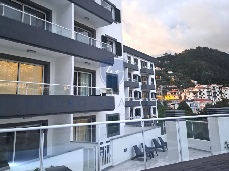 Loja para Venda em Caniço Foto 2