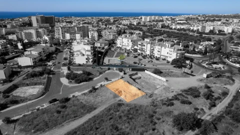 Terreno para Venda em Albufeira e Olhos de Água