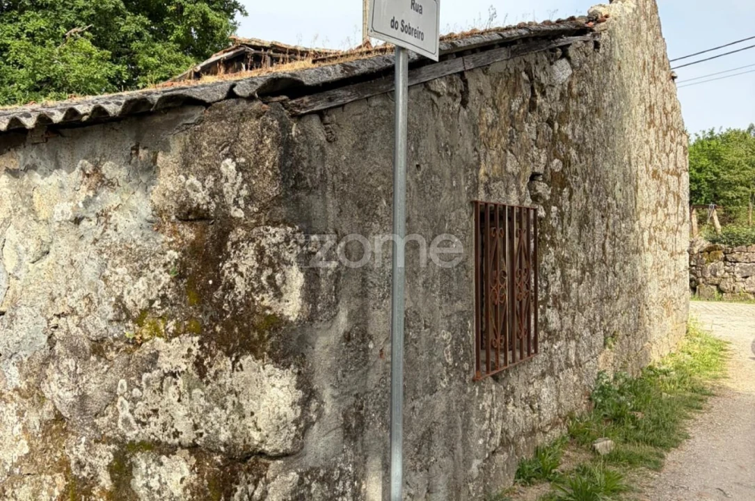 Moradia T3 para Venda em Paredes Foto 4