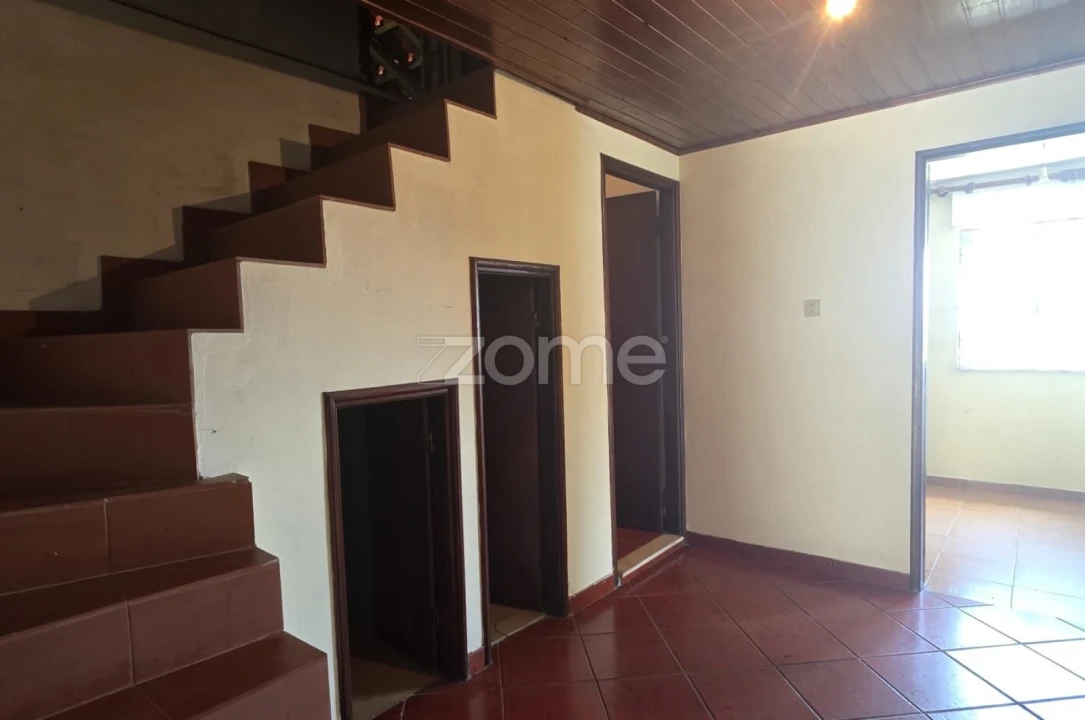 Moradia T5 para Venda em Anais Foto 16
