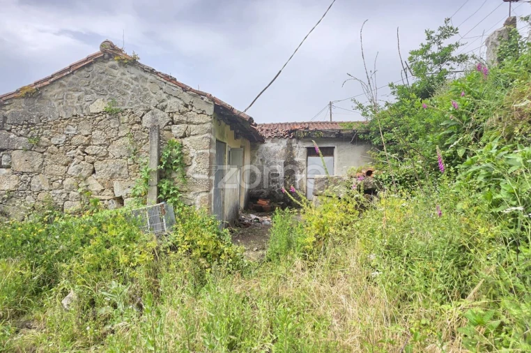 Moradia T2 para Venda em Ribeira do Neiva Foto 2