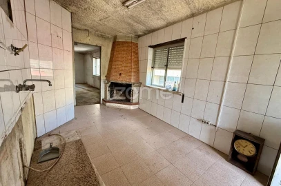 Moradia T4 para Venda em Lousã e Vilarinho