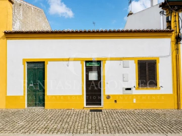 Moradia T2 para Venda em Crato e Mártires, Flor da Rosa e Vale do Peso