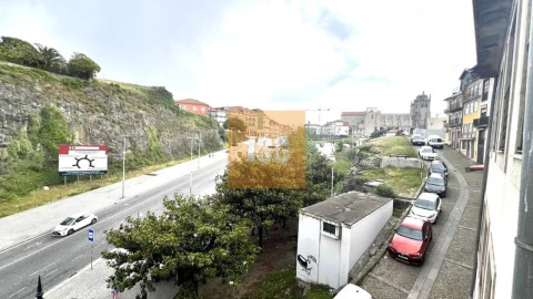 Apartamento T2 para Venda em Cedofeita, Santo Ildefonso, Sé, Miragaia, São Nicolau e Vitória