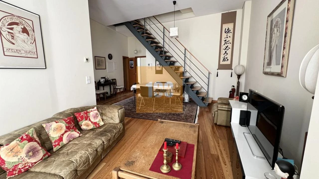 Apartamento T2 para Venda em Cedofeita, Santo Ildefonso, Sé, Miragaia, São Nicolau e Vitória Foto 1