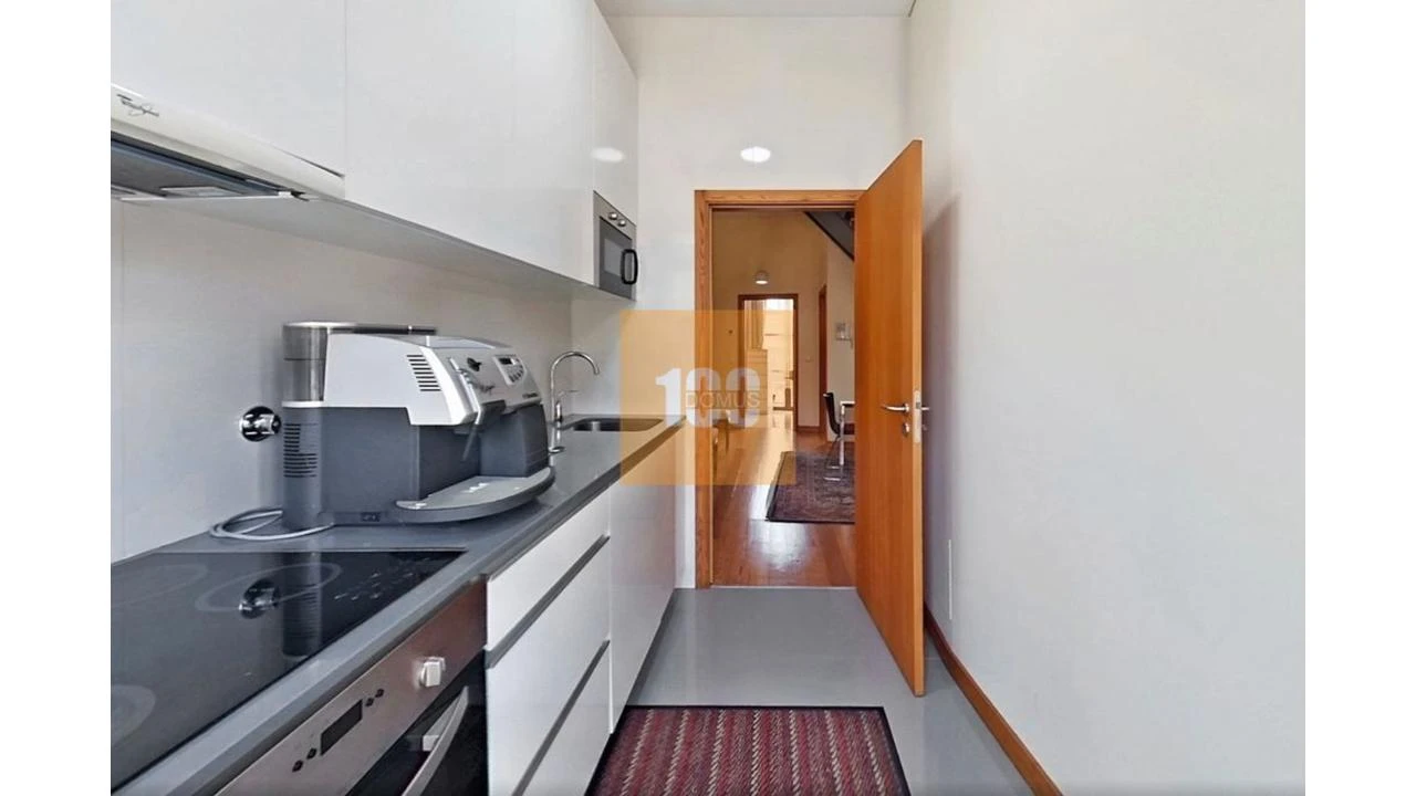 Apartamento T2 para Venda em Cedofeita, Santo Ildefonso, Sé, Miragaia, São Nicolau e Vitória Foto 6