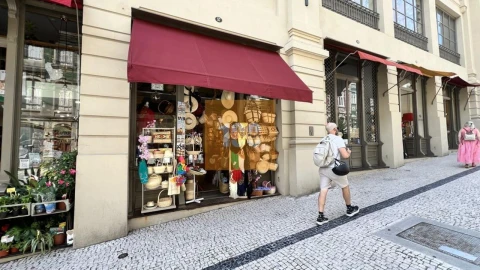 Negócio para Venda em Cedofeita, Santo Ildefonso, Sé, Miragaia, São Nicolau e Vitória