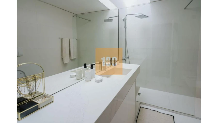 Apartamento T3 para Venda em Aldoar, Foz do Douro e Nevogilde Foto 19