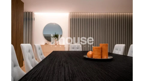 Apartamento T4 para Venda em Penafiel