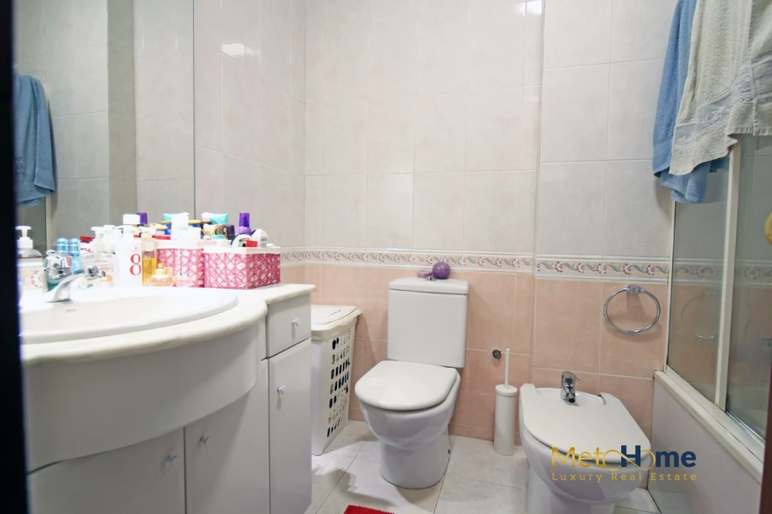 Apartamento T2 para Venda em Rio Tinto Foto 33