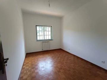 Moradia T6 para Venda em Marvila, Ribeira Santarém, São Salvador, São Nicolau
