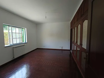 Moradia T6 para Venda em Marvila, Ribeira Santarém, São Salvador, São Nicolau