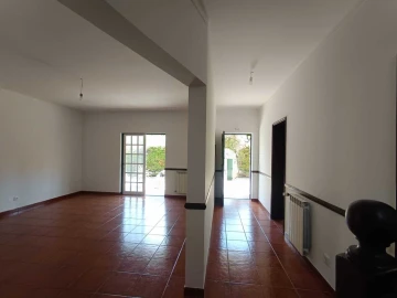Moradia T6 para Venda em Marvila, Ribeira Santarém, São Salvador, São Nicolau