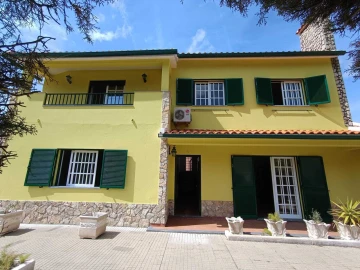 Moradia T6 para Venda em Marvila, Ribeira Santarém, São Salvador, São Nicolau