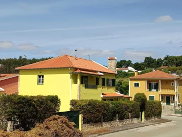 Moradia T6 para Venda em Marvila, Ribeira Santarém, São Salvador, São Nicolau