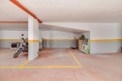Apartamento T1 para Venda em Venteira