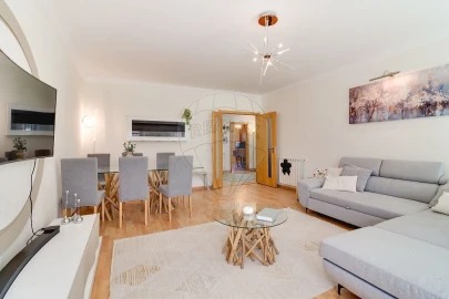 Apartamento T1 para Venda em Venteira