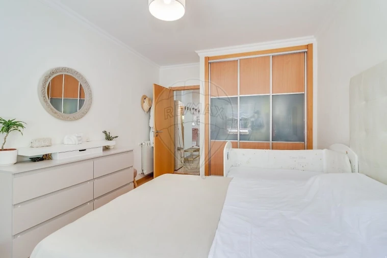 Apartamento T1 para Venda em Venteira Foto 12