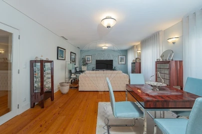 Apartamento T4 para Venda em Areeiro