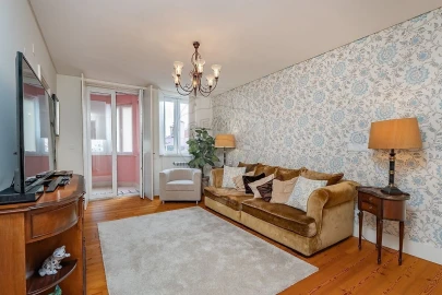 Apartamento T4 para Venda em Areeiro