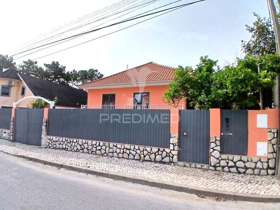 Moradia T5 para Venda em Quinta do Conde Foto 2