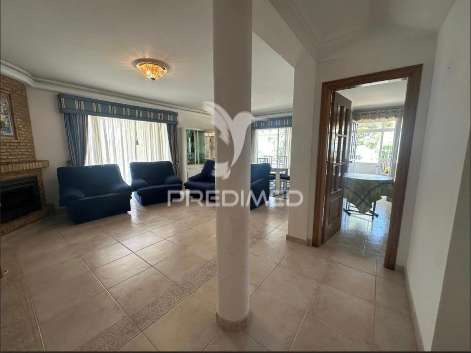 Moradia T5 para Venda em Alvor Foto 5