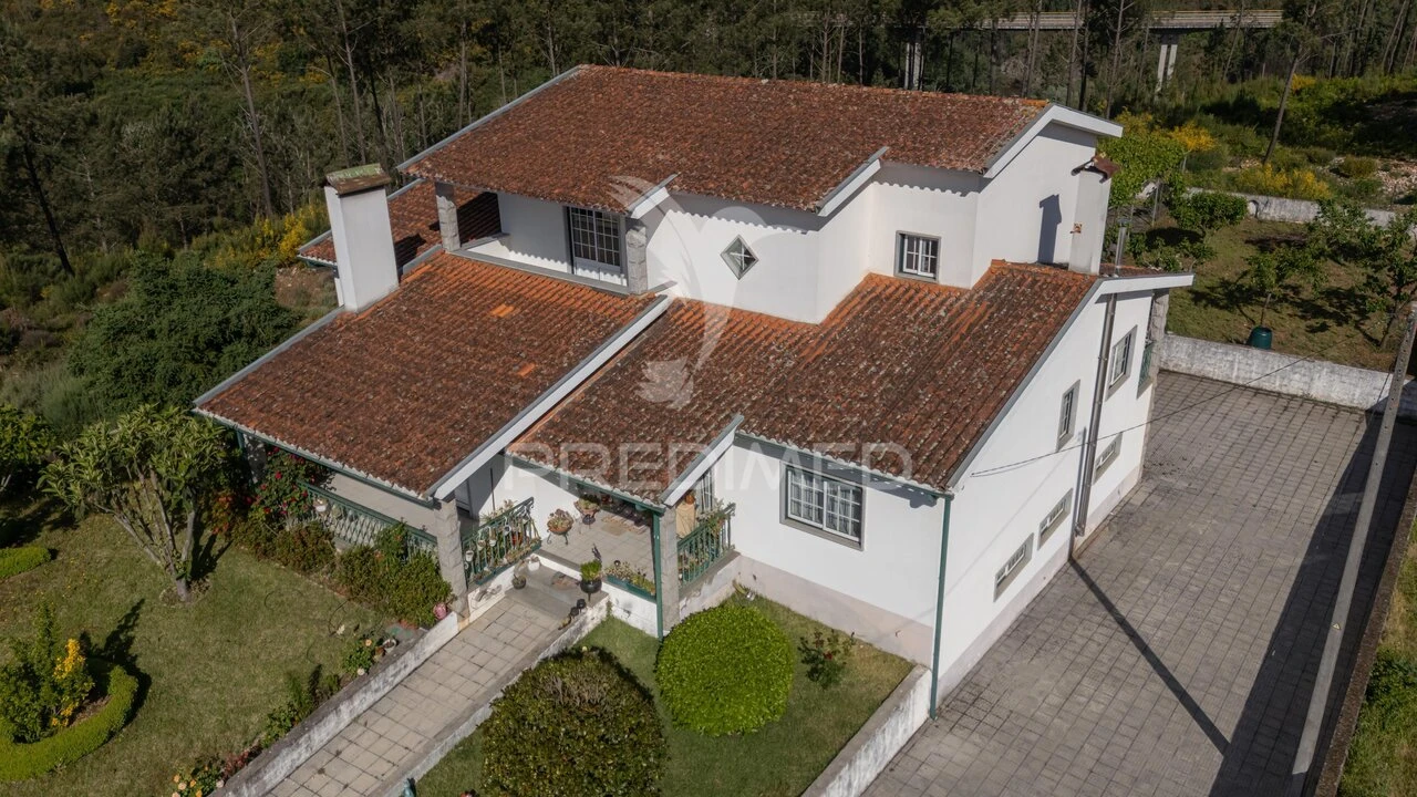 Moradia T5 para Venda em Côja e Barril de Alva Foto 2