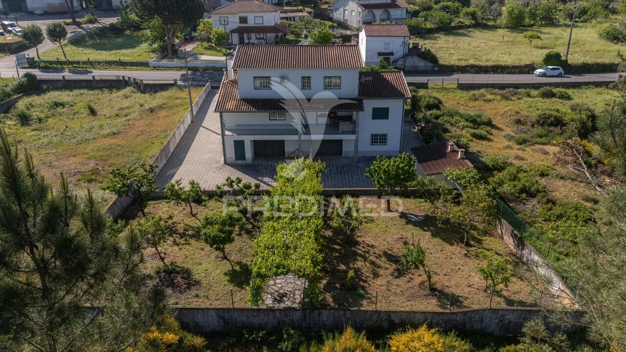 Moradia T5 para Venda em Côja e Barril de Alva Foto 3