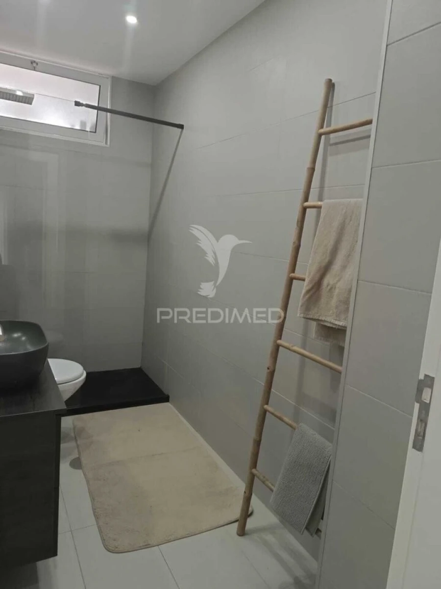 Apartamento T4 para Venda em Peso da Régua e Godim Foto 8