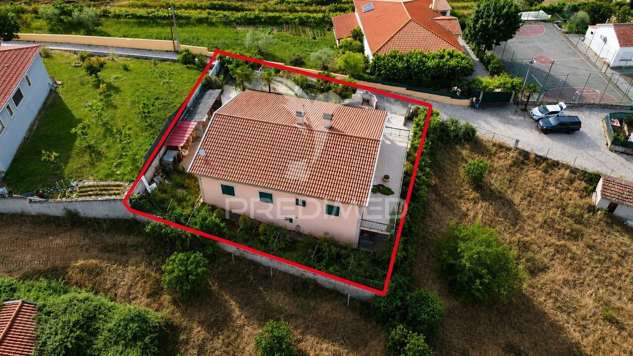 Moradia T3 para Venda em Carvalhais Foto 4