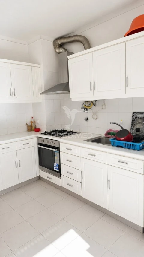 Apartamento T3 para Venda em Alcobaça e Vestiaria