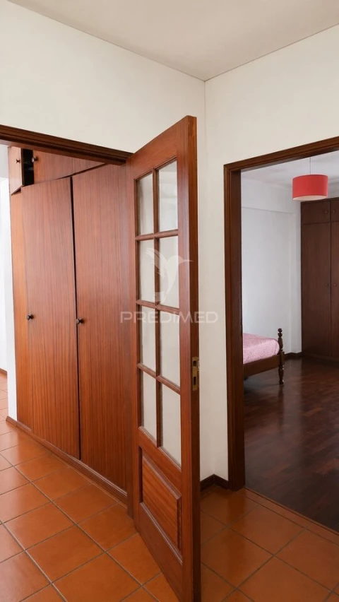 Apartamento T3 para Venda em Alcobaça e Vestiaria