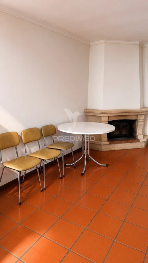 Apartamento T3 para Venda em Alcobaça e Vestiaria